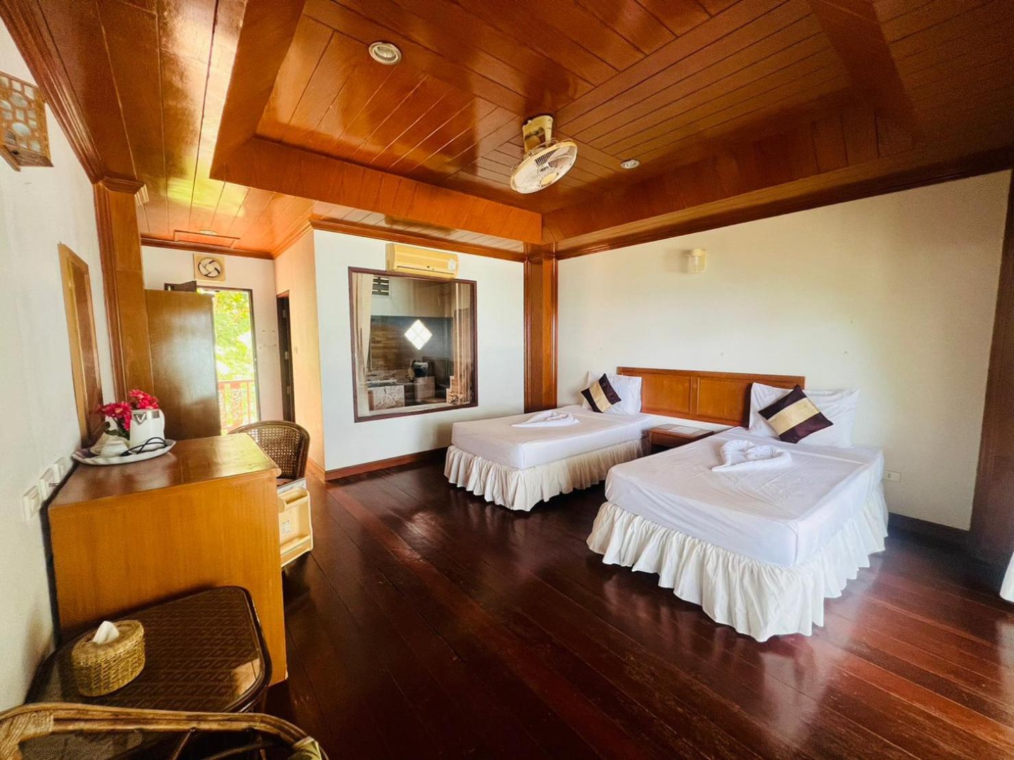 Haad Khuad Resort Bottle Beach Eksteriør bilde